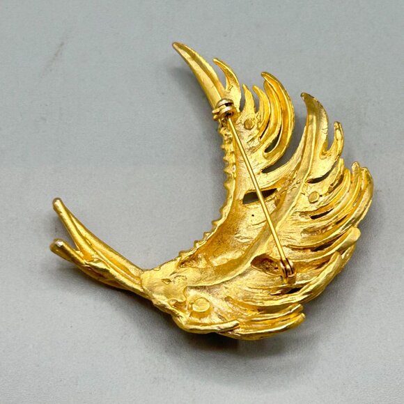 Vtg Feather Pin Brooch Gold Tone Blue "Flawed" Glass Cabochon Matte Gold Tone - Picture 5 of 8